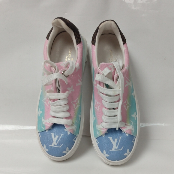 Louis Vuitton TimeOut trainers for women - Picture 3 of 12